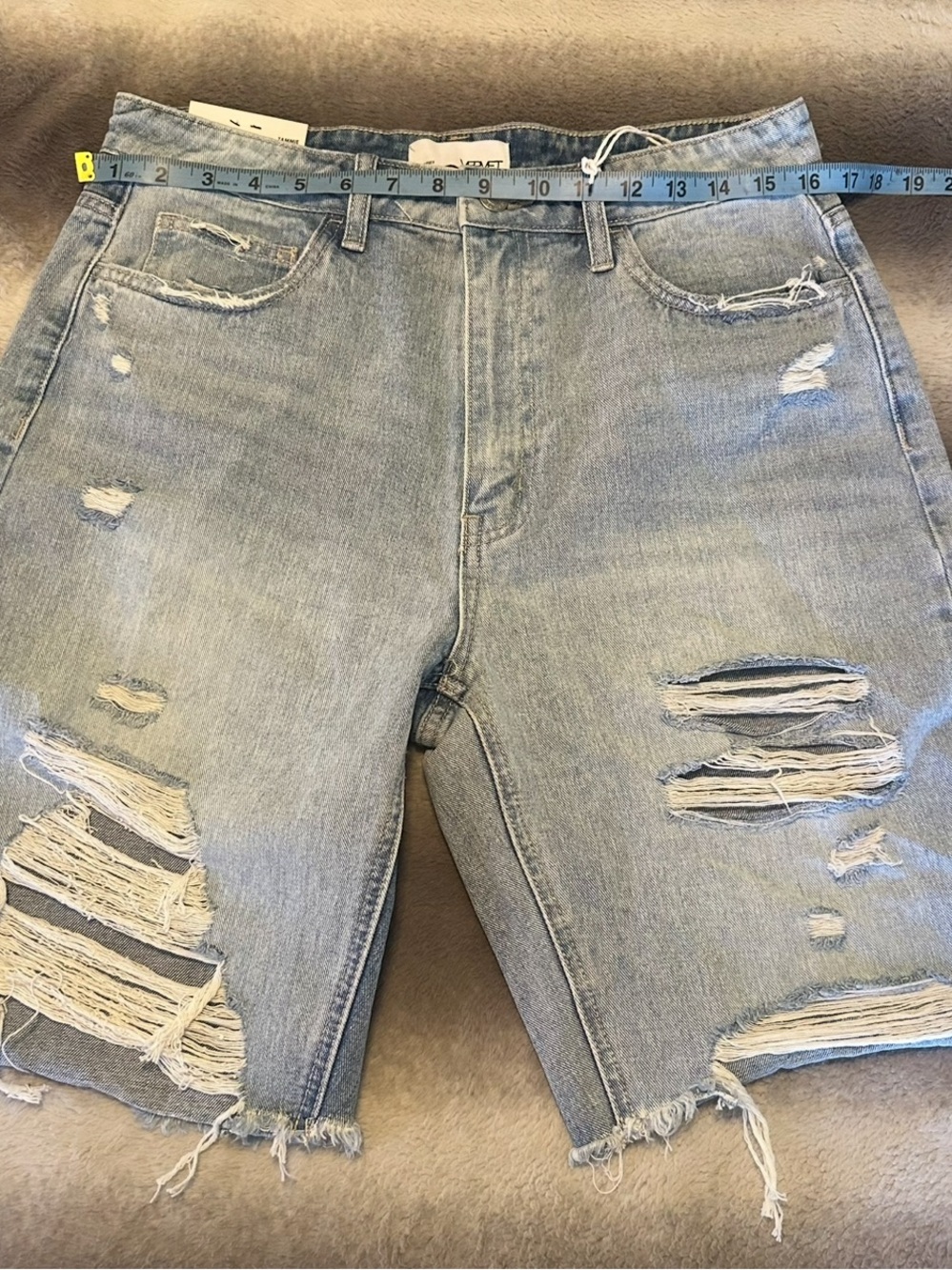 VERVET Tammie High Rise Distressed Bermuda Denim Shorts L NWT - Picture 6 of 8